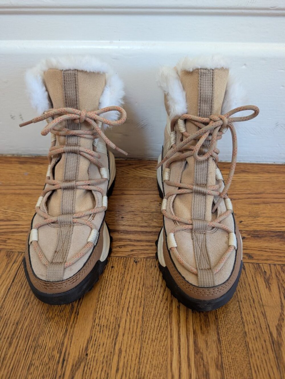 Sorel Faux Fur Lined Waterproof Lace-Up Snow Boots Women's 8